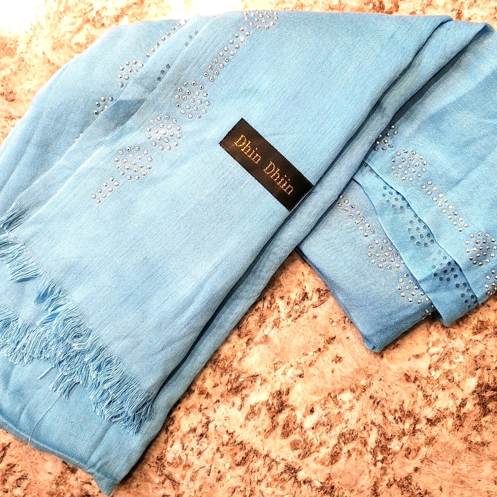 Hijab scarf